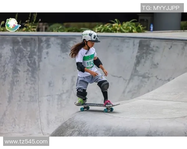 滑板节奏盛典成都滑板队勇夺第四名展现实力与风采